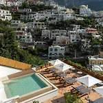 Posa Posa Ξενοδοχείο 4*