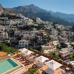 Ξενοδοχείο Posa Posa 4*