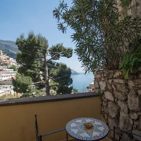 Posa Posa Positano