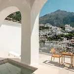 Posa Posa Hotell 4*