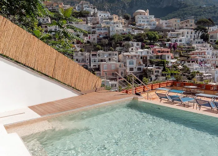 Posa Posa מלון 4*